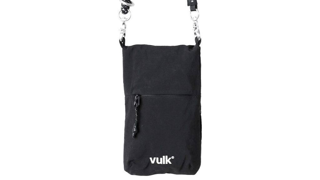 The bag 1 COL 1 BLACK WITH SILVER