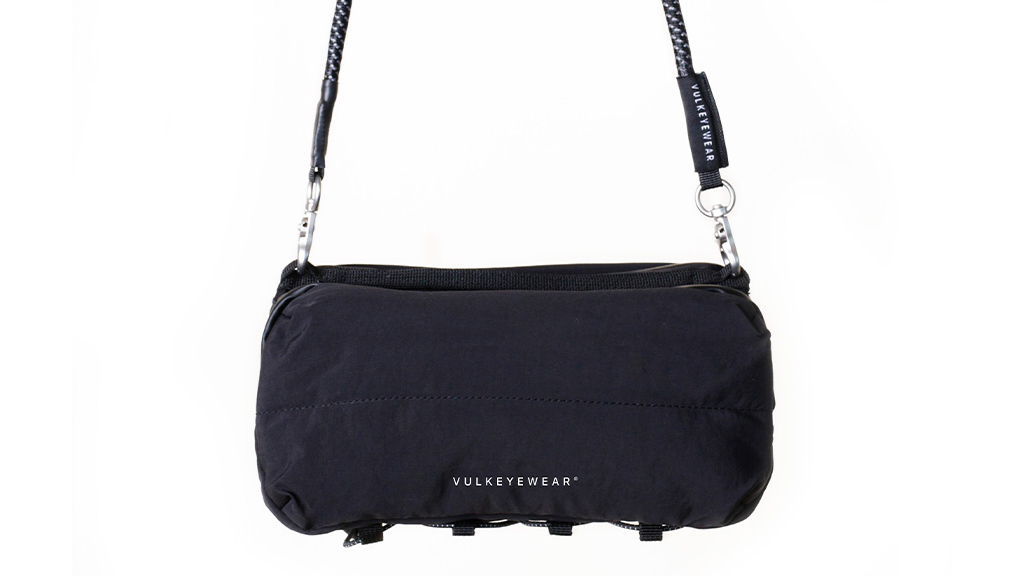 The bag 4 COL 1 BLACK WITH SILVER